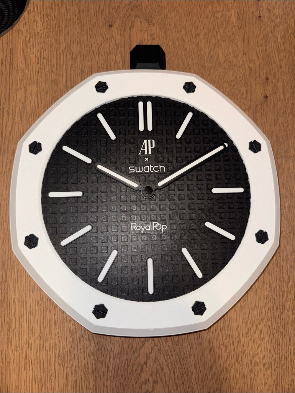 Wall Clock‎